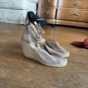 Seychelles Taupe Espadrille Wedge Sandals